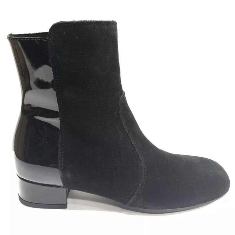 La Canadienne Women’s Jil Boot Black Suede, Size 7 M